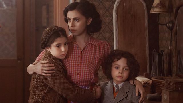 Imagen Una pequeña luz: protegiendo a Ana Frank 1x2