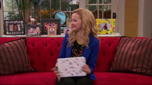 Imagen Liv y  Maddie 1x18